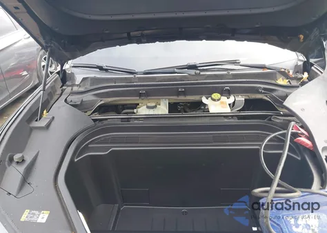 2022 Ford Mustang Mach-E Select z USA, uszkodzony, nr VIN 3FMTK1RM3NMA44481